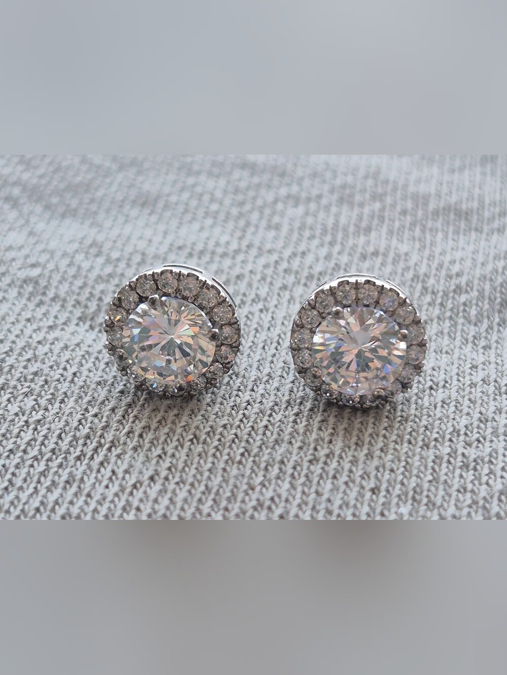 Round Halo Silver Cubic Zirconia Stud Earrings - Clear